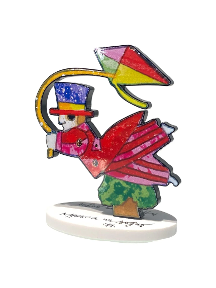 Appeso a un sogno di Francesco Musante, scultura in resina in edizione limitata con personaggio sospeso a un aquilone colorato.