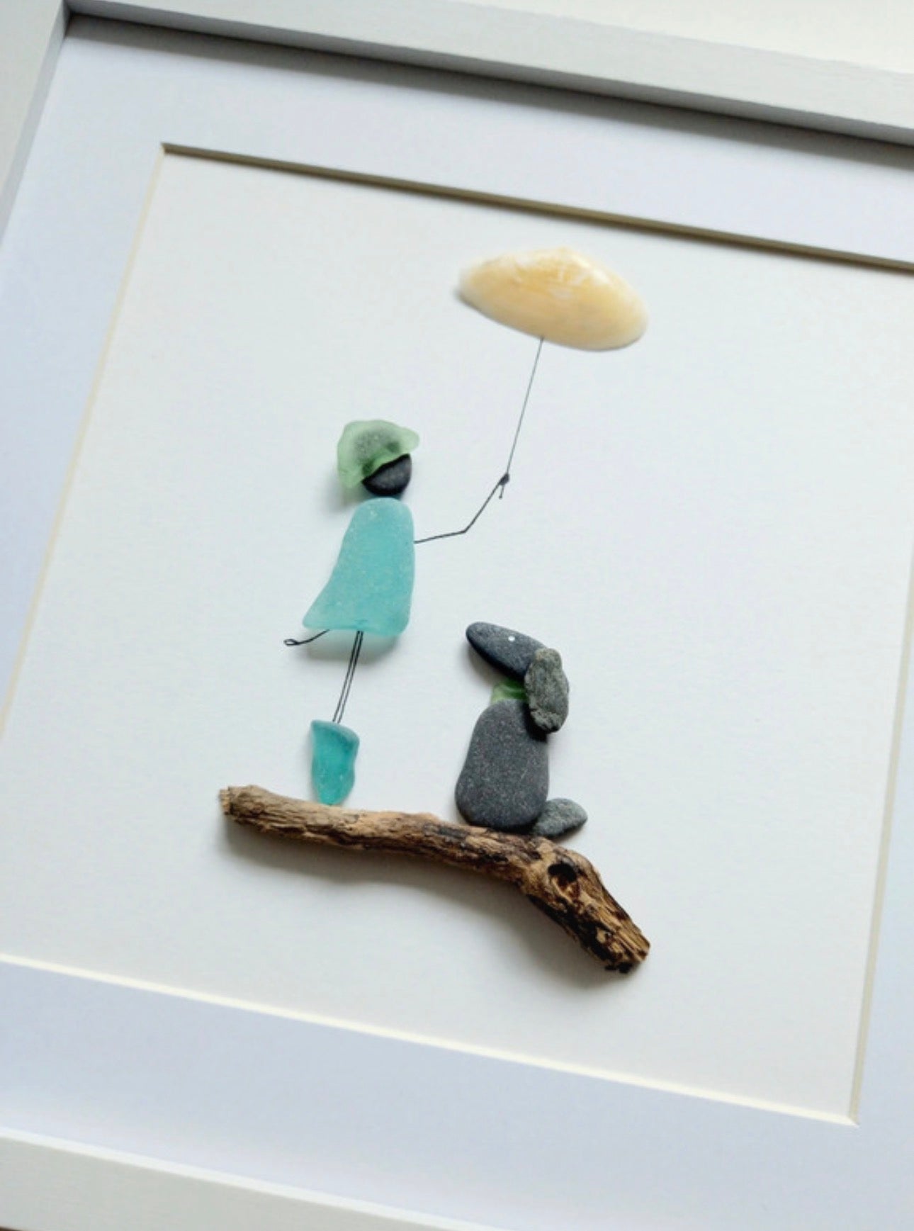 Quadro in vetro di mare fatto a mano – Bambina con ombrello